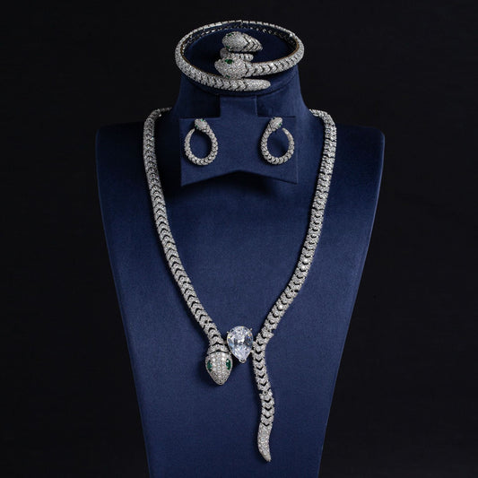 Stylish Retro Snake Necklace Set