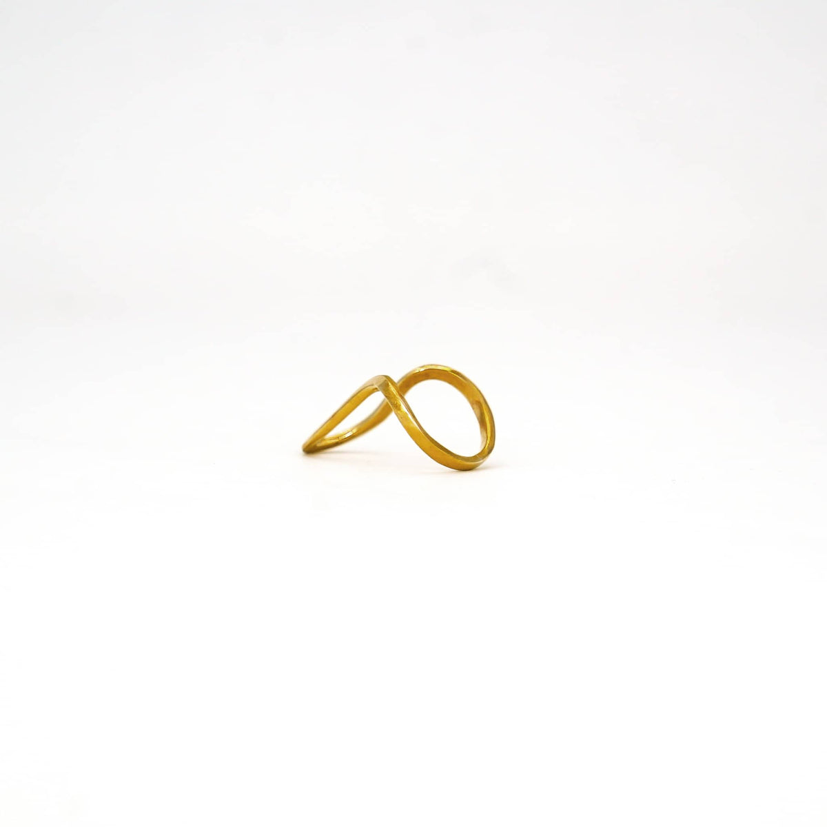 U-Shaped Wire Ring | Mila