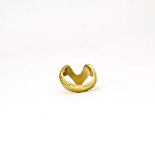 V-Shape Brass Ring for Men & Women | Nyeupe