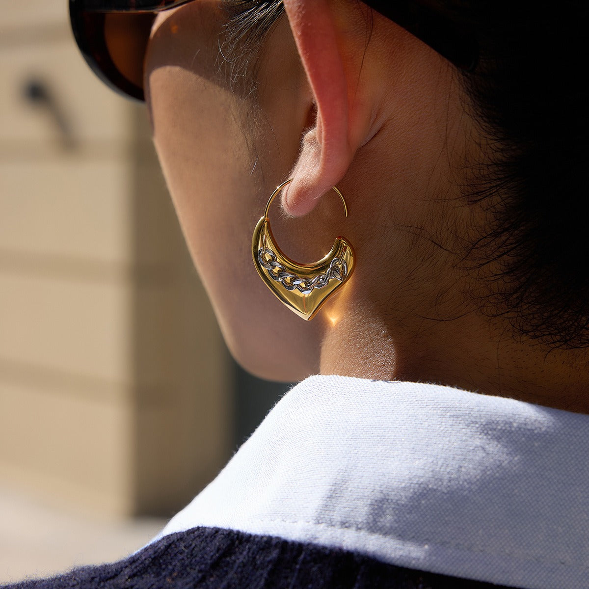 18K gold lightweight luxury heart-shaped earrings