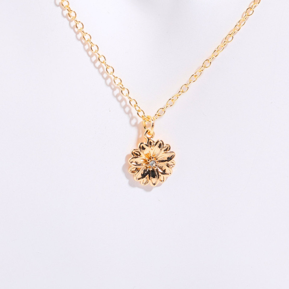 18 Gold December Birth Flower Bracelet