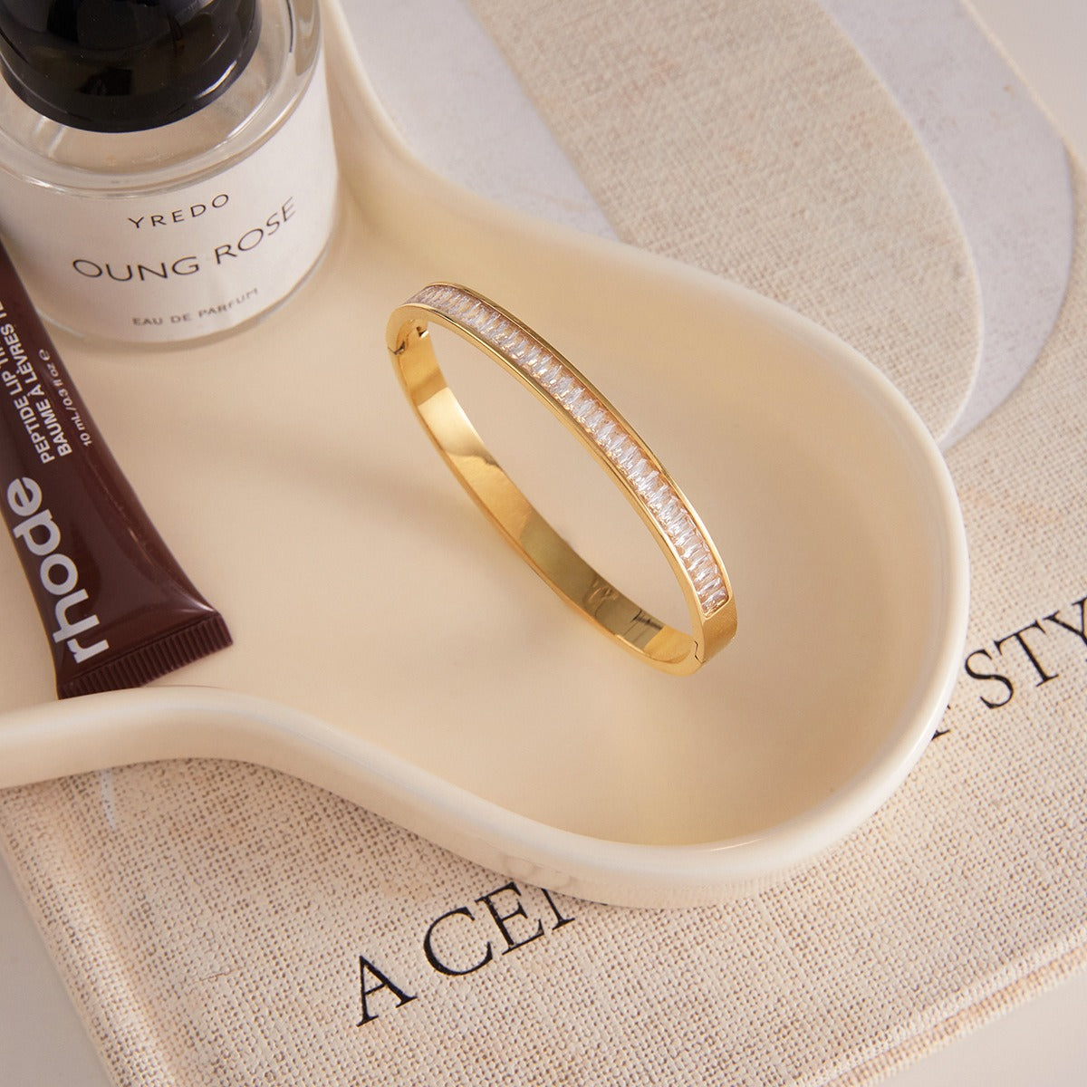 18K gold-plated titanium steel bracelet with rhinestones