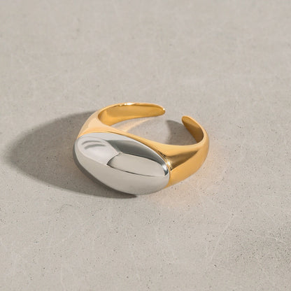 18K gold oval ring with gold and silver color matching design, simple and personalized ring