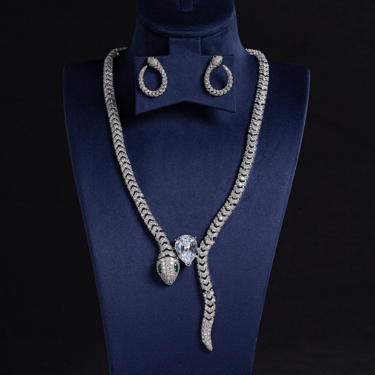 S925 Silver Curved Snake Necklace with Zirconia and Diamonds