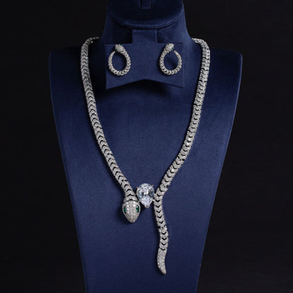 S925 Silver Curved Snake Necklace with Zirconia and Diamonds