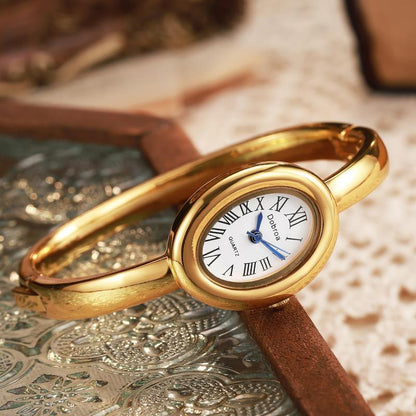 Light-luxury Niche Oval Womens Watch With A Rose Gold Diamond Bezel