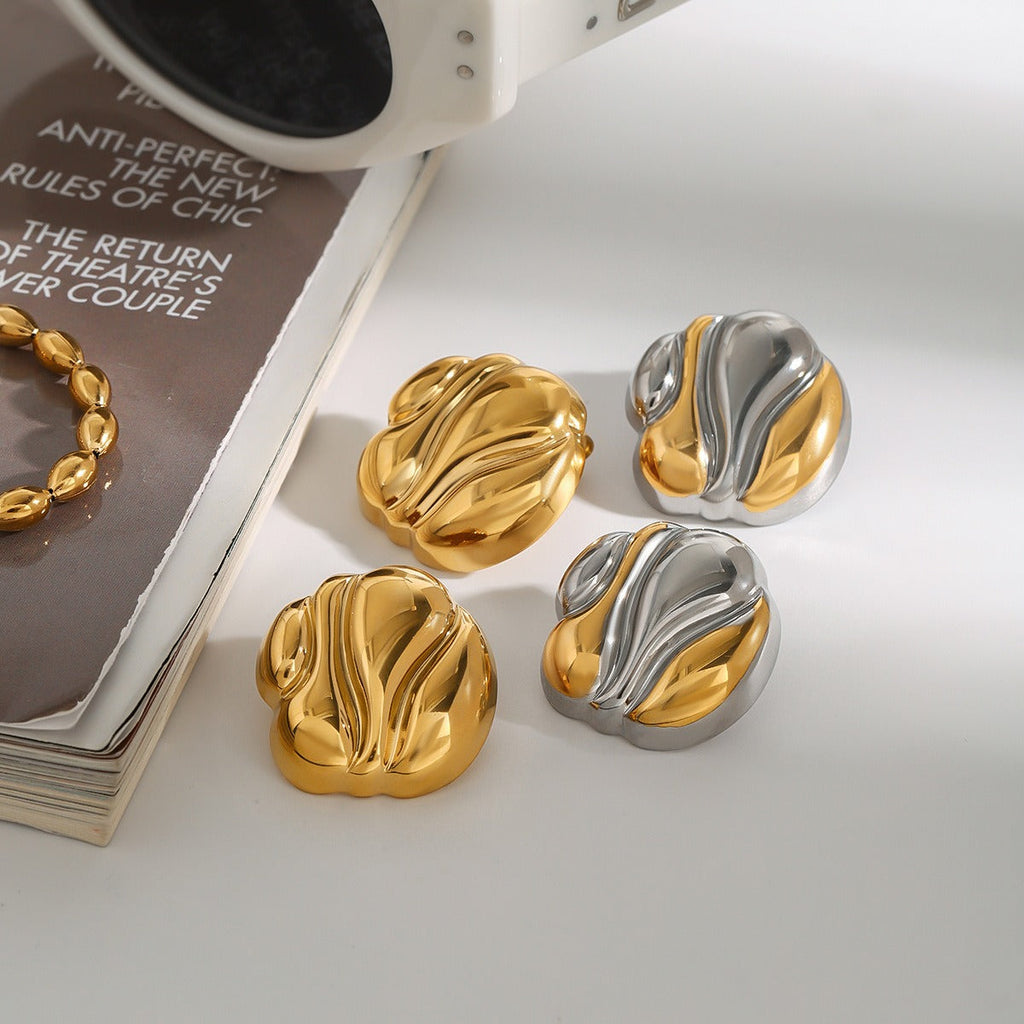 18k gold geometric shape with gold and silver color matching design fashionable and personalized earrings