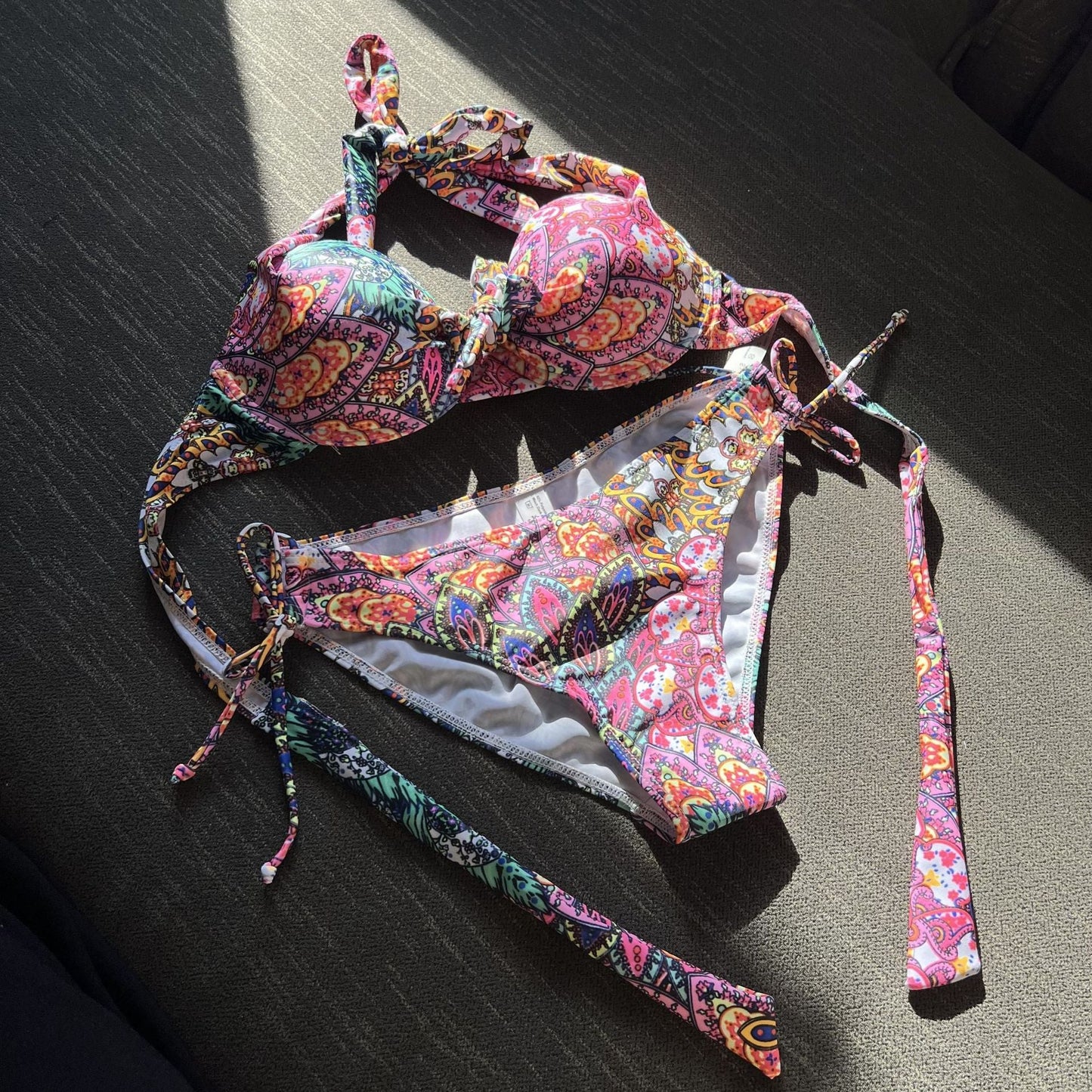 Hard Cup Floral Totem Strap Split Swimsuit Bikini Bikini