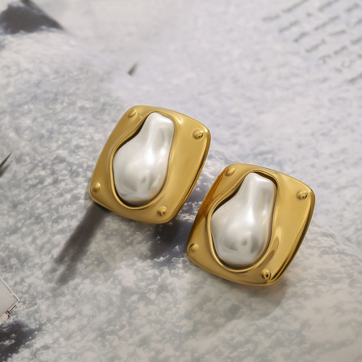 18K gold geometric square inlaid irregular pearls exquisite design dazzling earrings