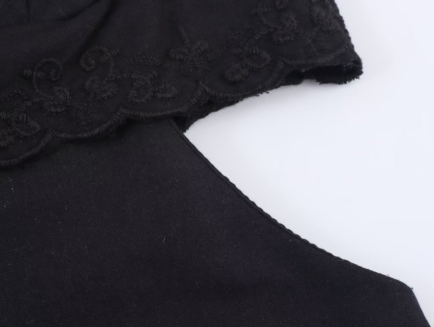 Elegant Black Slim Fit Slimming Lace Stitching Side Waist Split Sling Dress