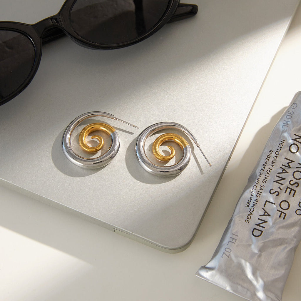 18K gold-plated threaded titanium steel earrings