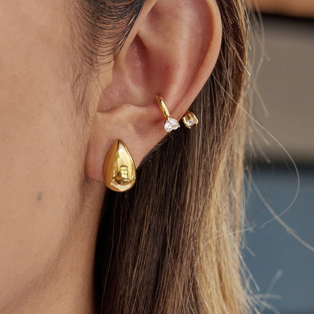 18K gold lightweight luxury and high-end style teardrop earrings