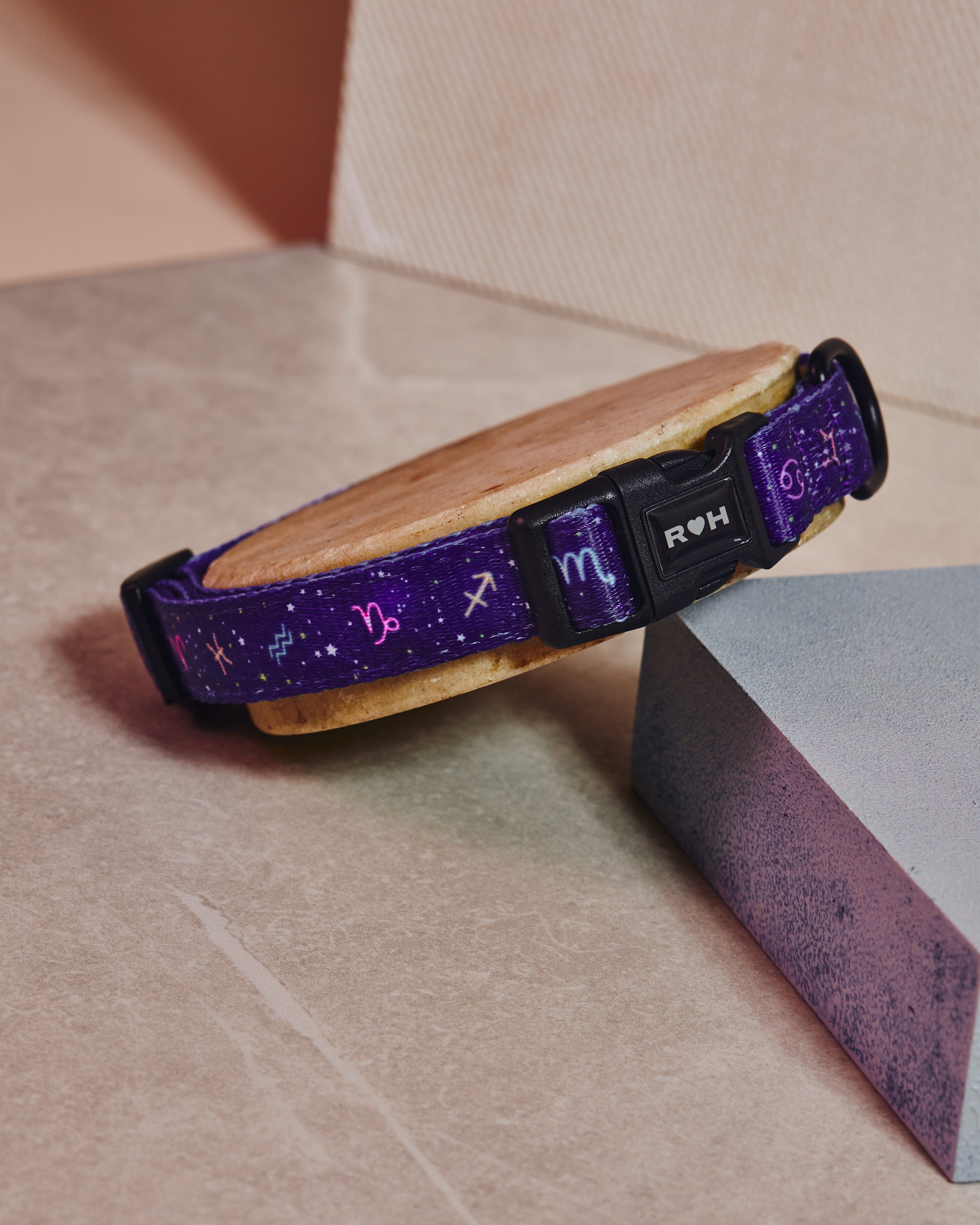 Zodiac Drip Dog Collar & Bowtie