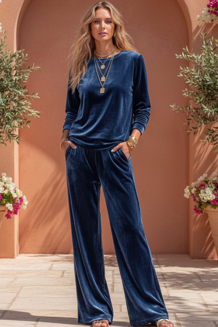 Women's Velvet Two-Piece Lounge Set – Round Neck Top & Wide-Leg Pants