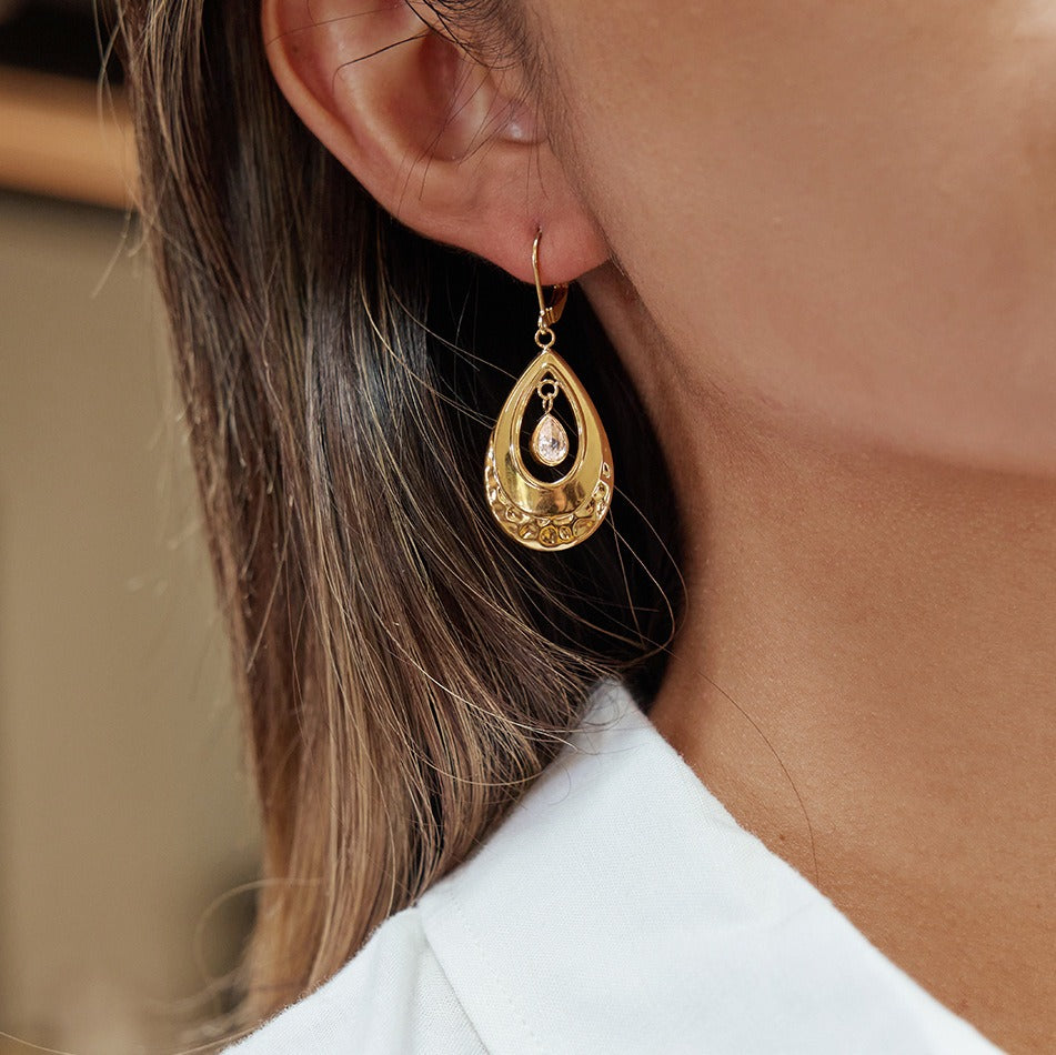 18K gold lightweight luxury high-end teardrop zircon hoop earrings