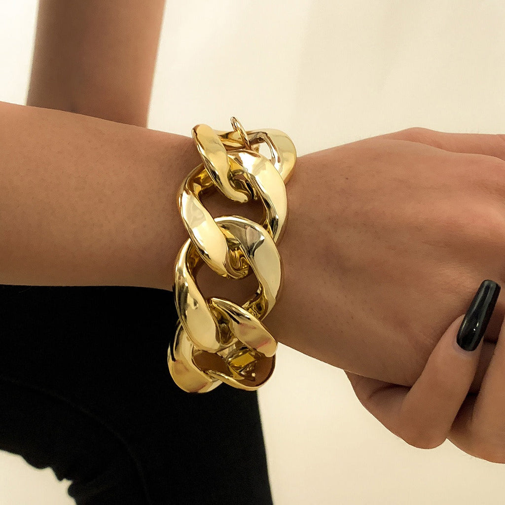 18k gold geometric hollow bracelet