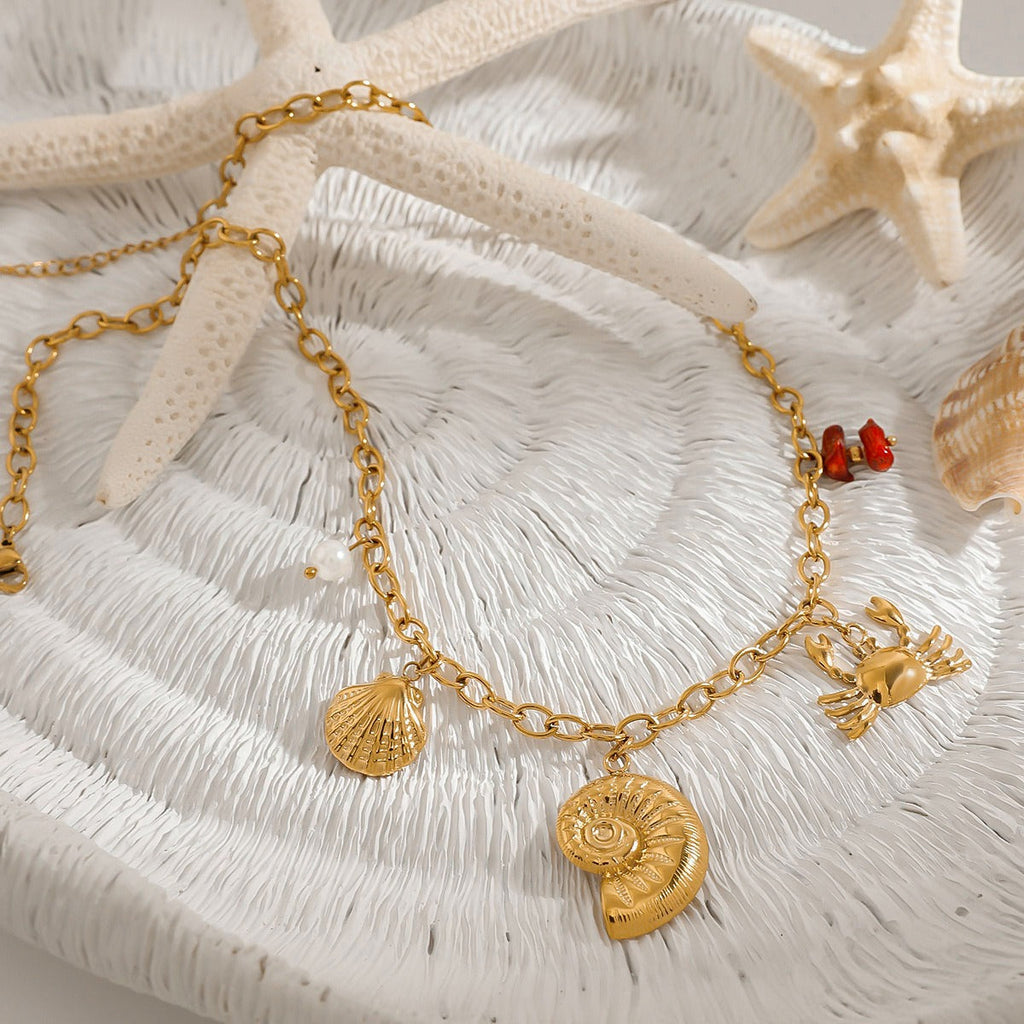 18K Gold Conch Shaped Necklace