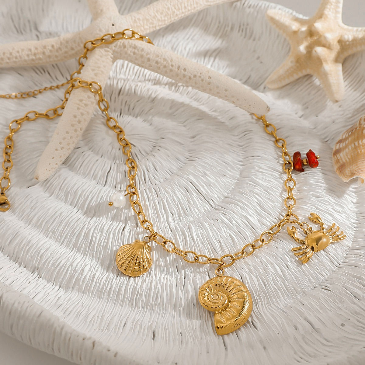 18K Gold Conch Shaped Necklace