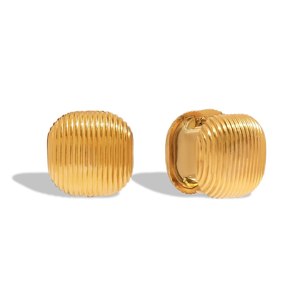18K gold arc-shaped square with vertical stripes design exquisite and simple earrings