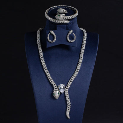 Stylish Retro Snake Necklace Set