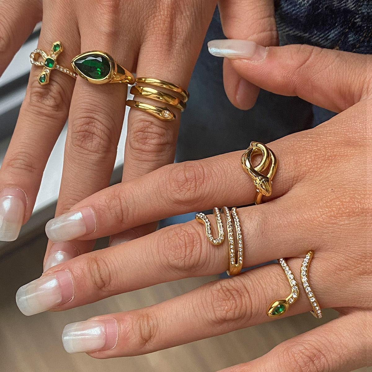 Light luxury snake ring