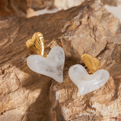 18K gold heart-shaped design light luxury noble earrings