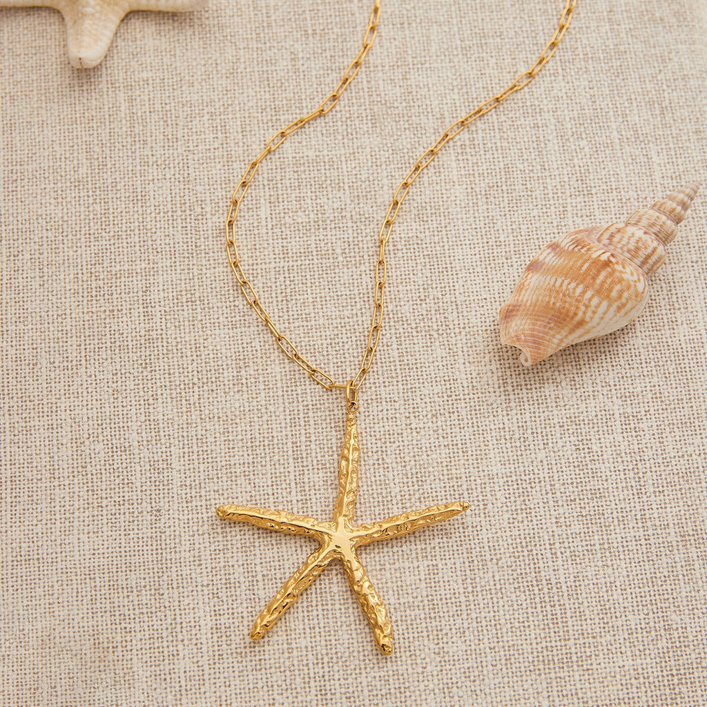 18K Gold Starfish Shape Textured Beach Style Necklace