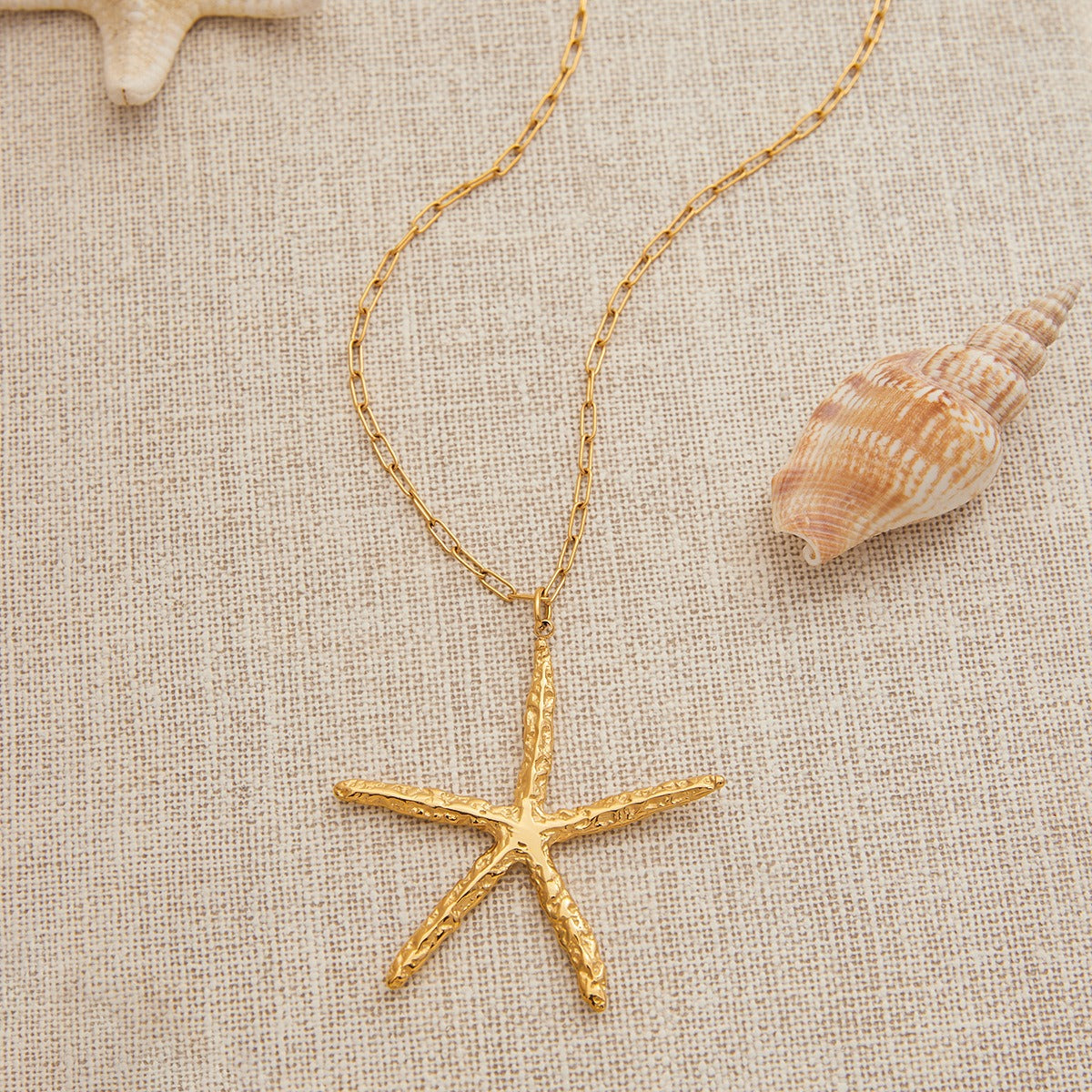18K Gold Starfish Shape Textured Beach Style Necklace