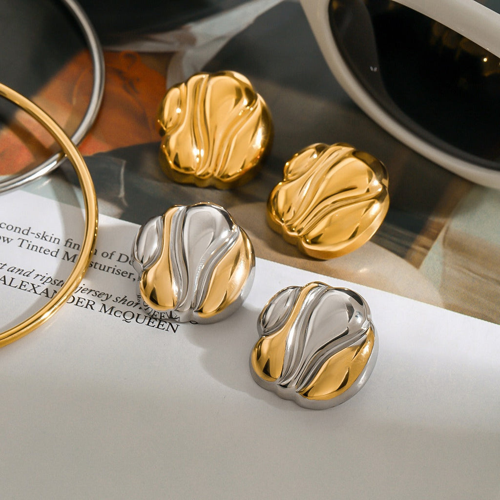 18k gold geometric shape with gold and silver color matching design fashionable and personalized earrings