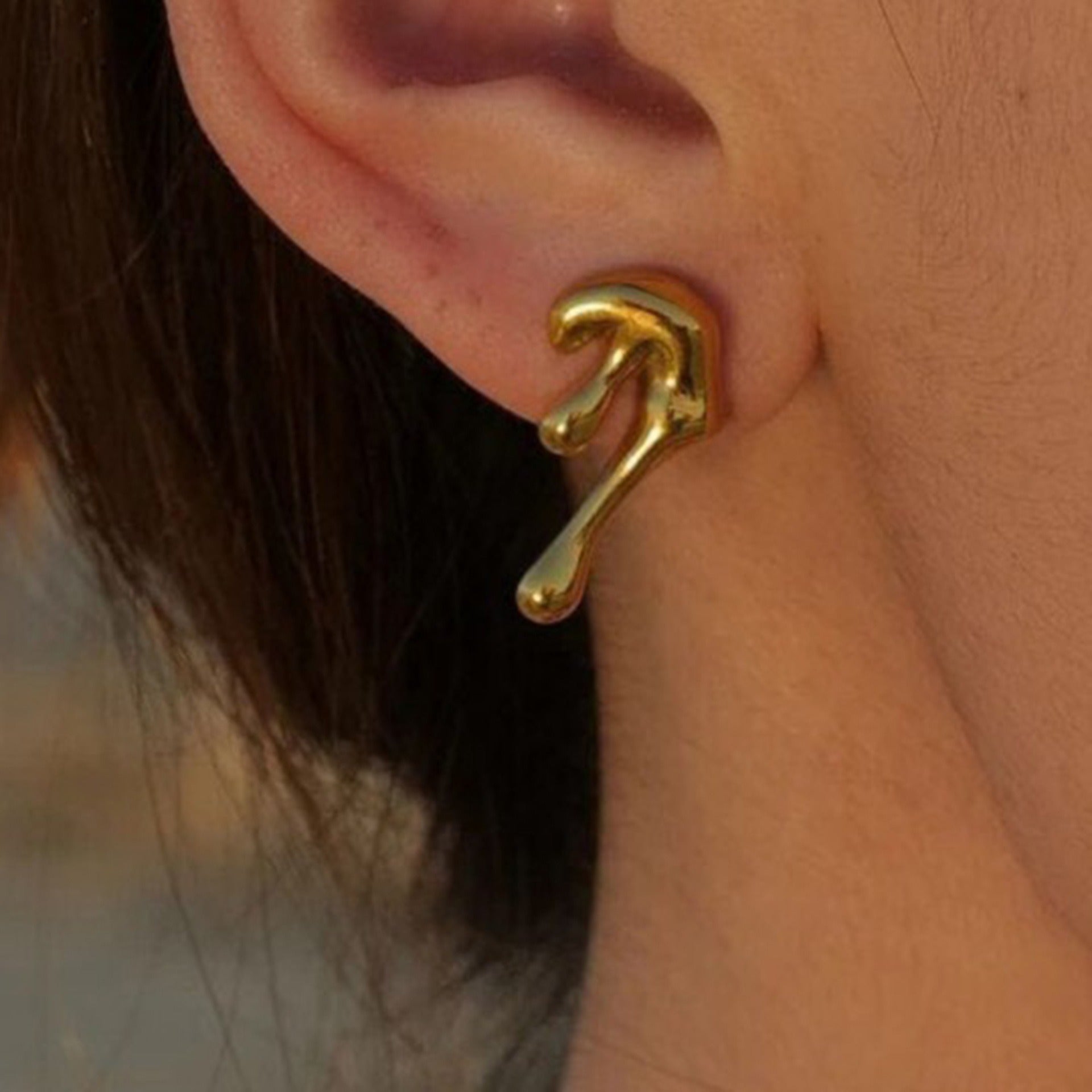 18K gold irregular shape design simple personality earrings