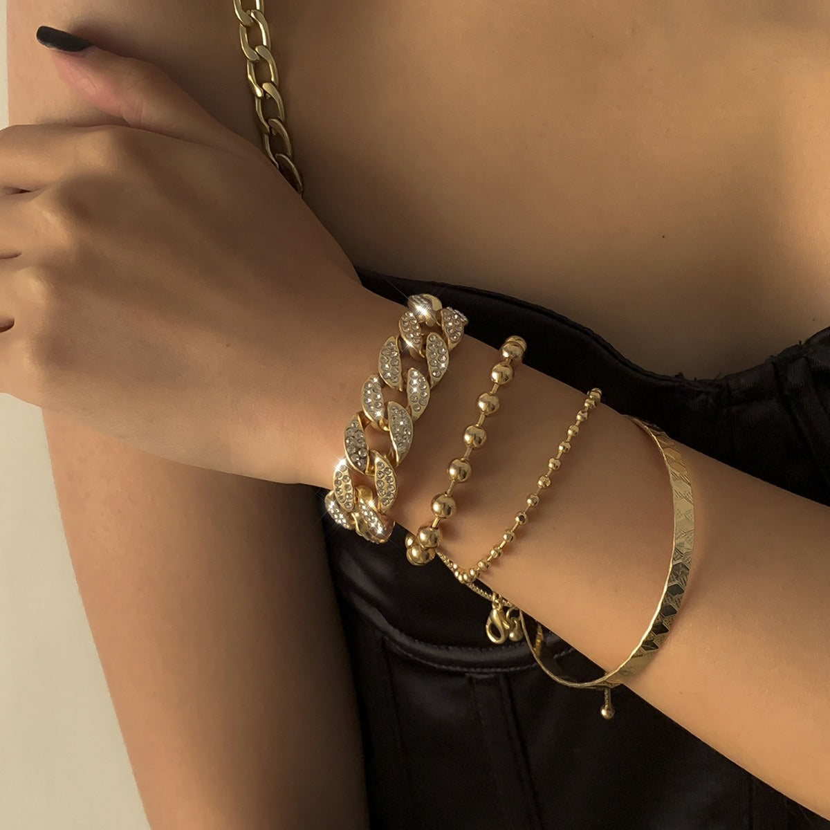 Diamond-studded Cuban buckle bracelet Hip-hop personalized round bead chain pattern bracelet set