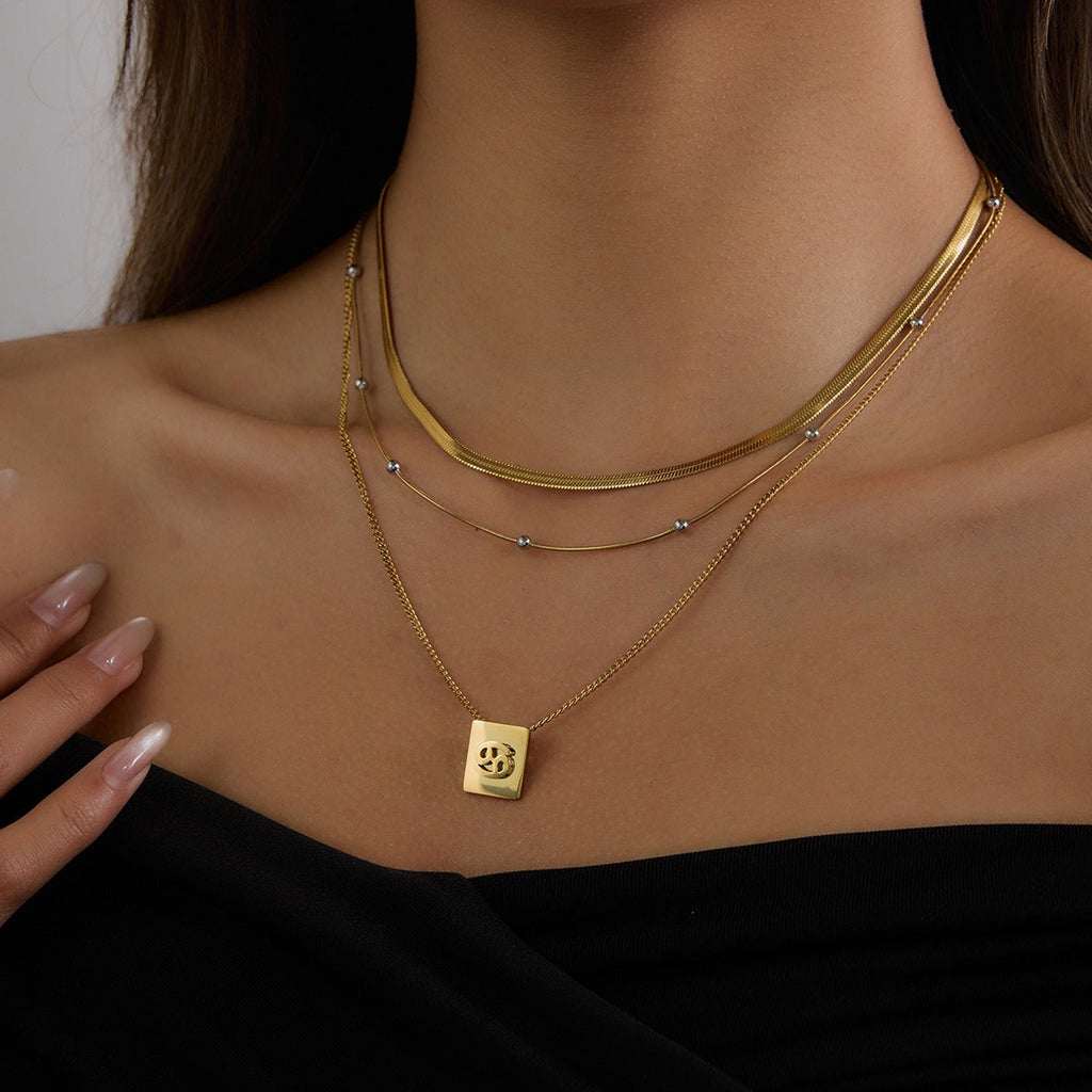 18K gold square necklace with twelve zodiac elements design, classic and fashionable