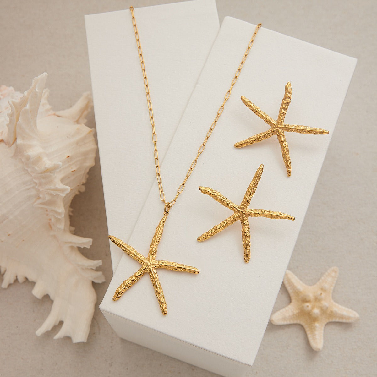 18K Gold Starfish with Textured Design Classic Fashion Necklace and Earrings Set