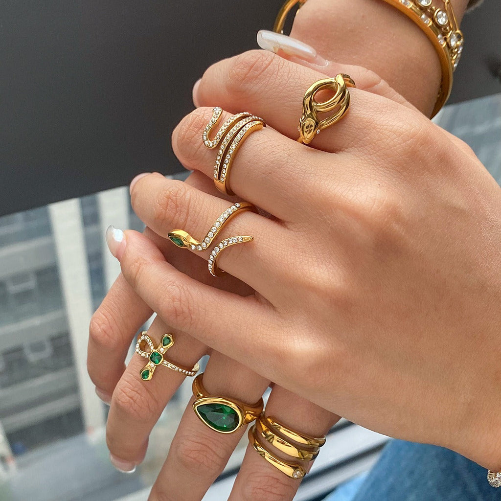 Light luxury snake ring