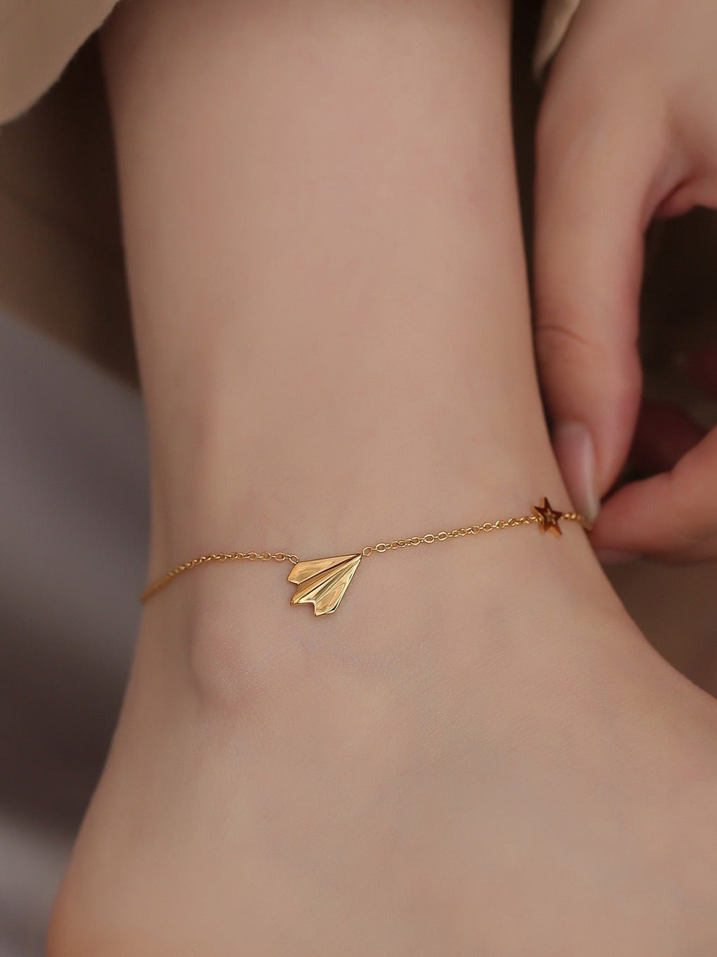 Light luxury high-end 18K gold-plated airplane anklet