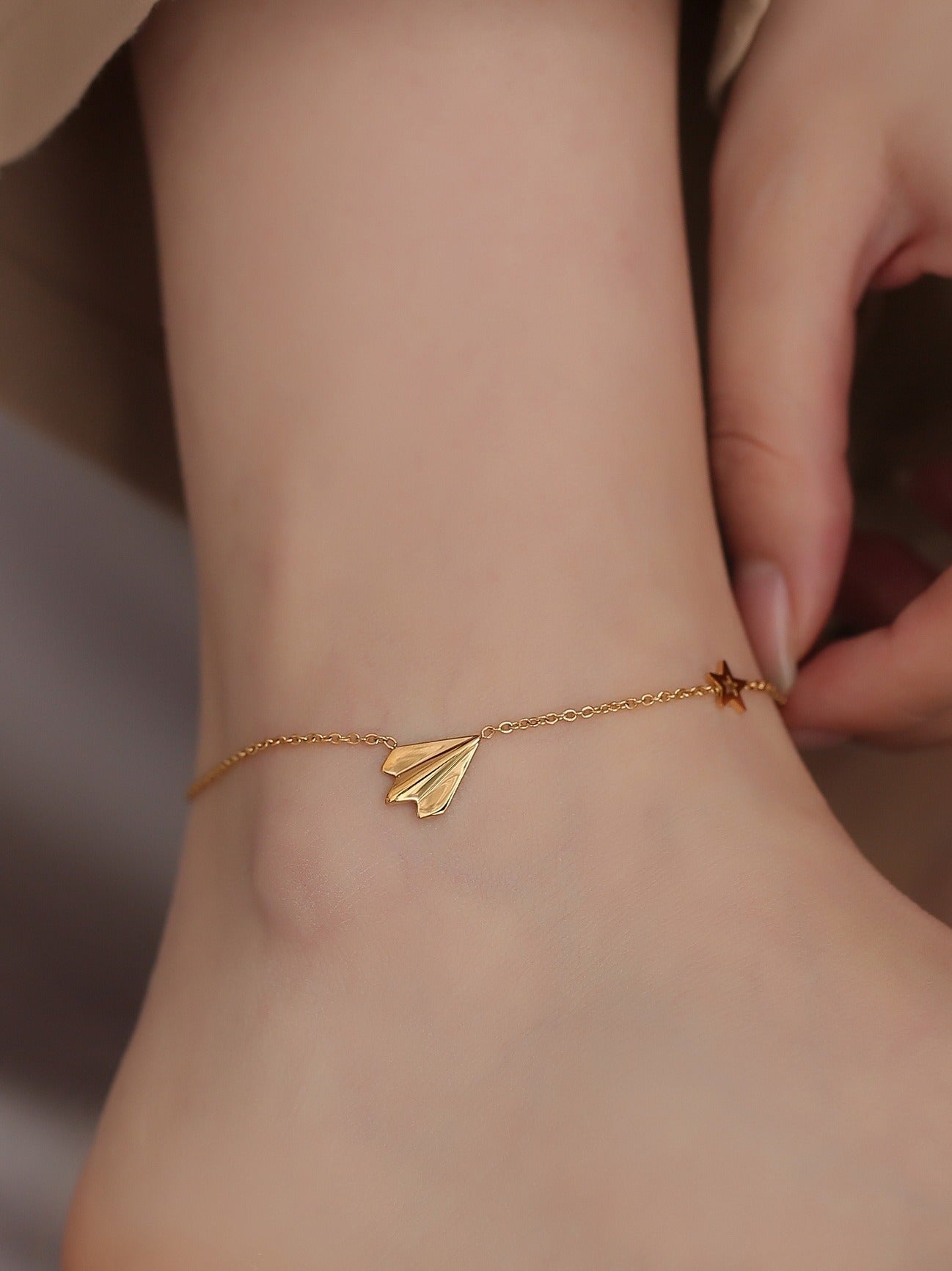 Light luxury high-end 18K gold-plated airplane anklet