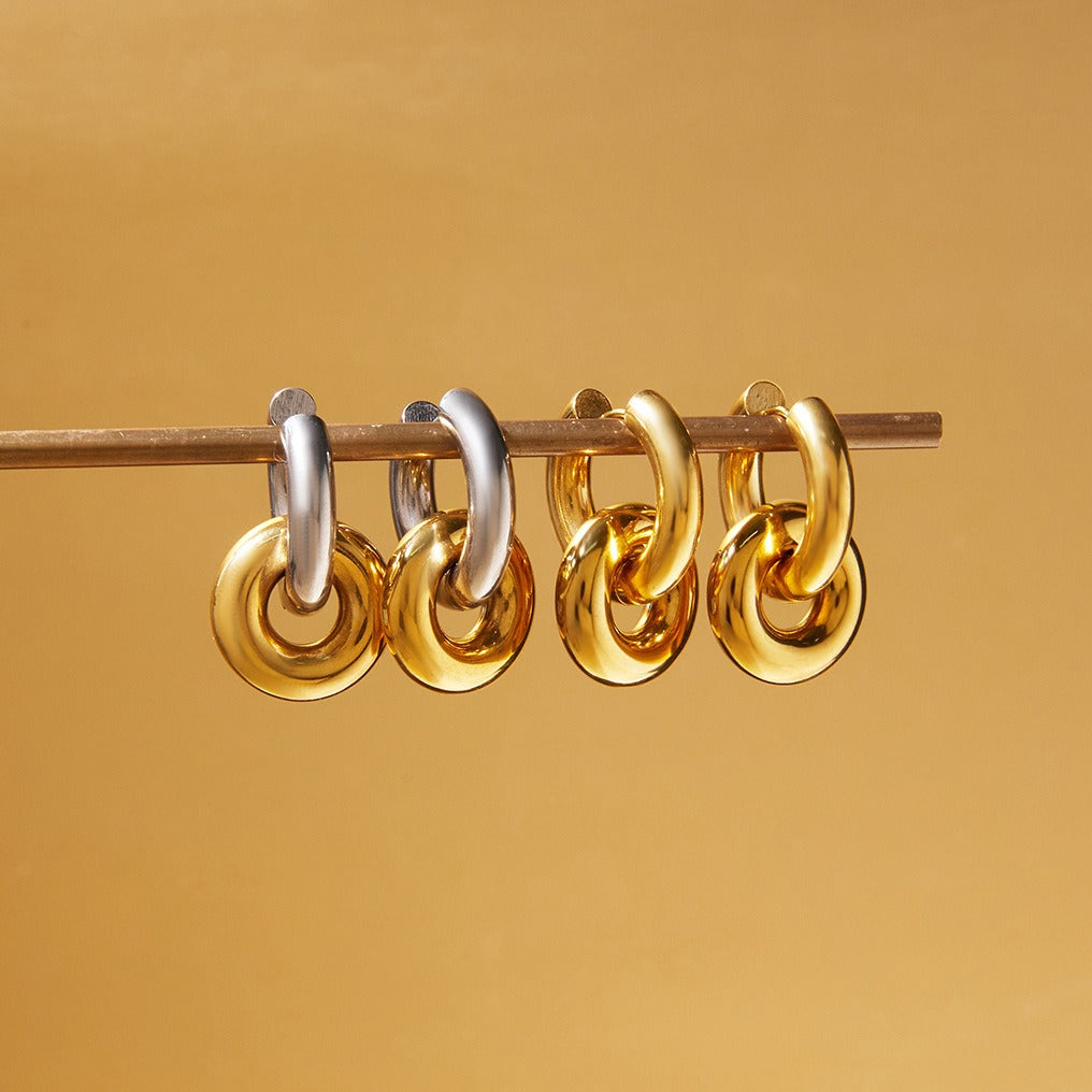 18K gold lightweight luxury hoop earrings