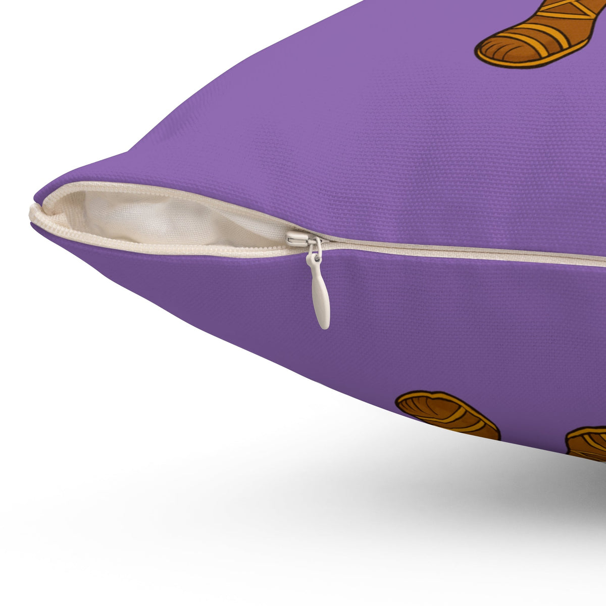 “Little Queen” Throw Pillow