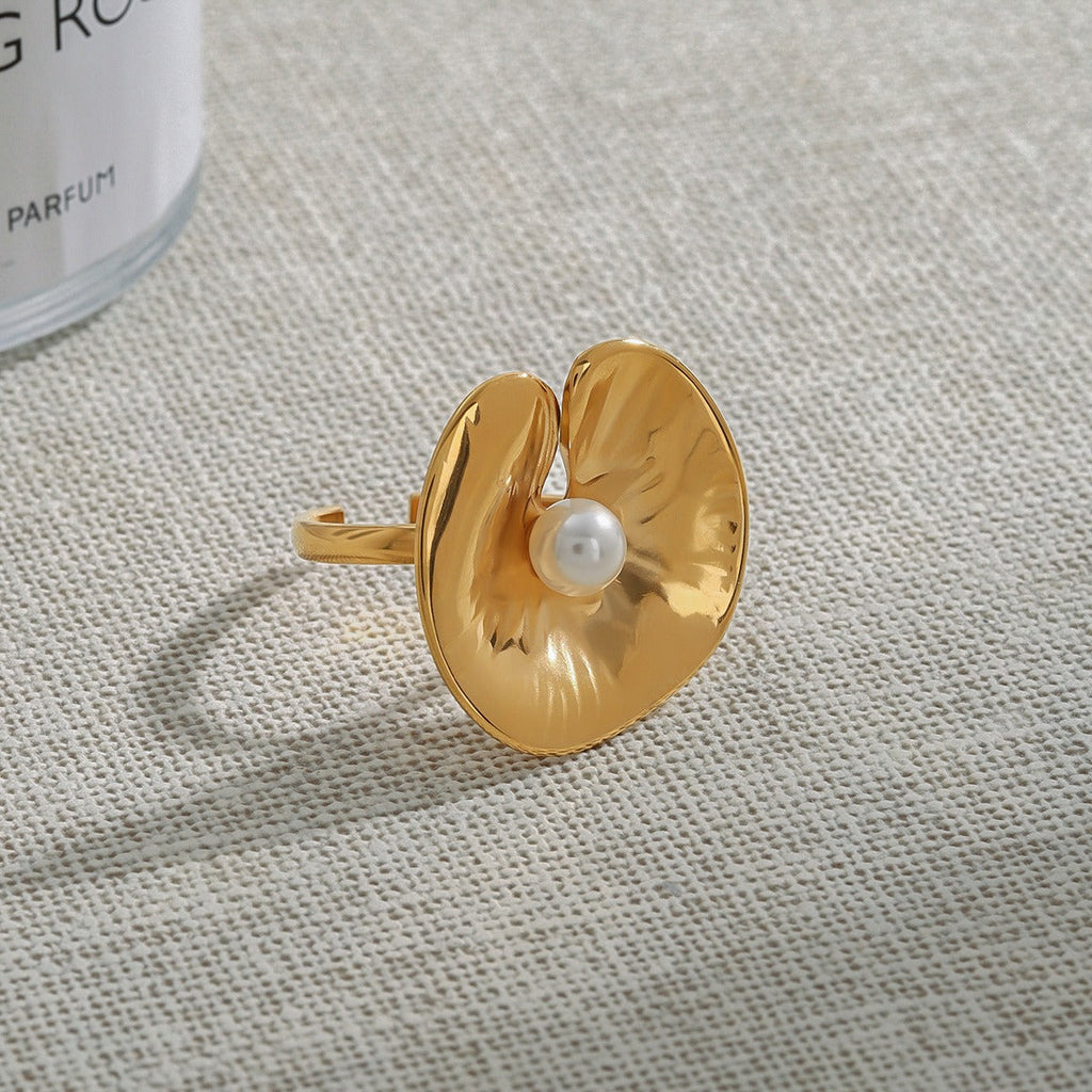 18K gold geometric inlaid pearl design classic simple ring