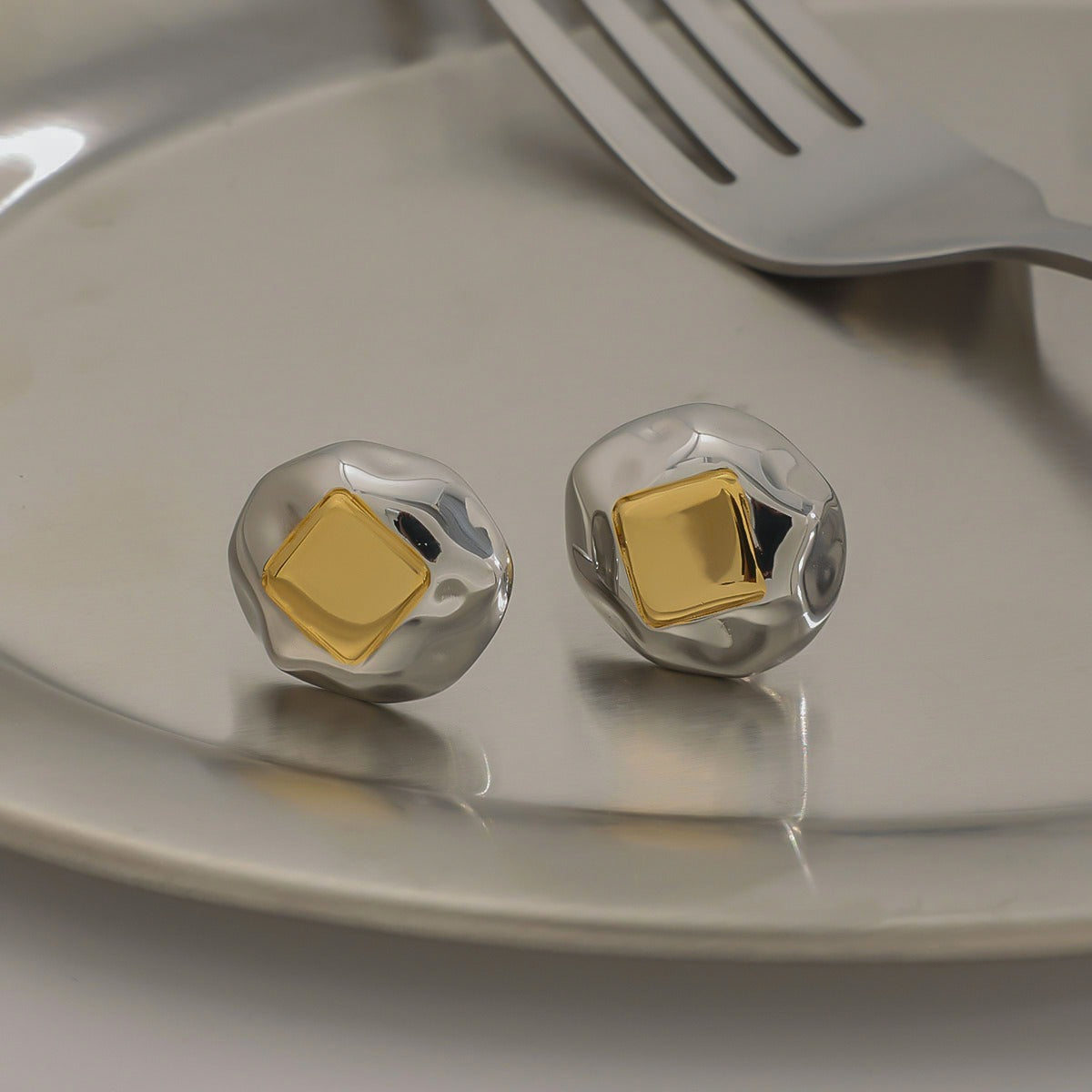 18K gold geometric inlay with gold and silver color matching design unique personality earrings