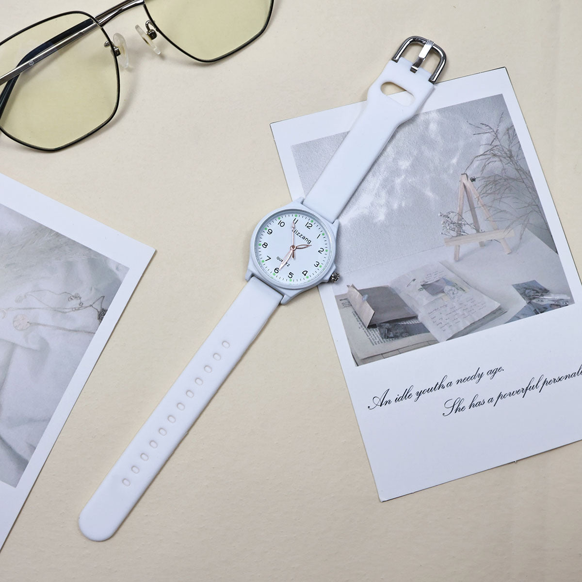 High-fashion Watch Designed Specifically For Female Middle And High School Students