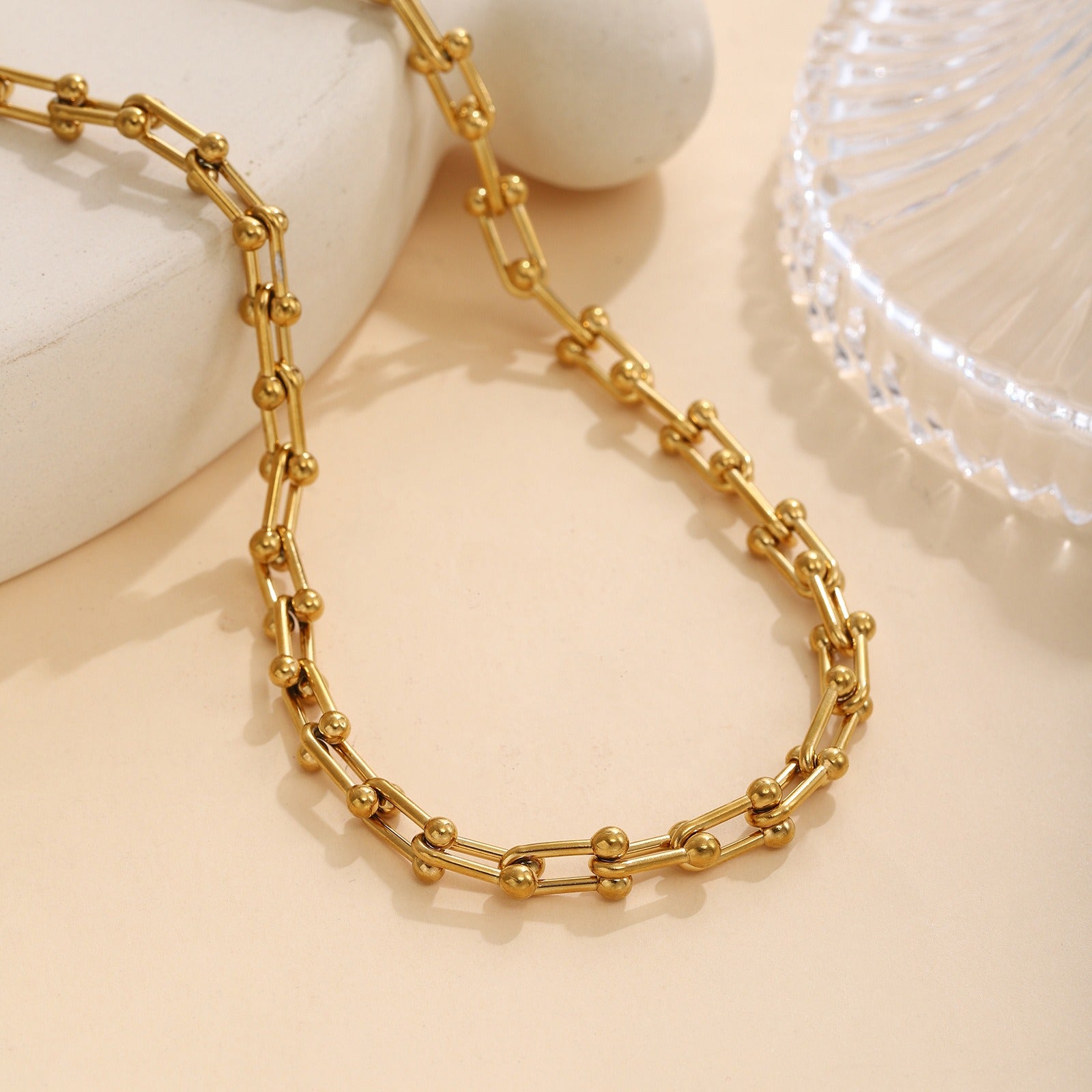 18k gold U-shaped horseshoe clasp bracelet necklace