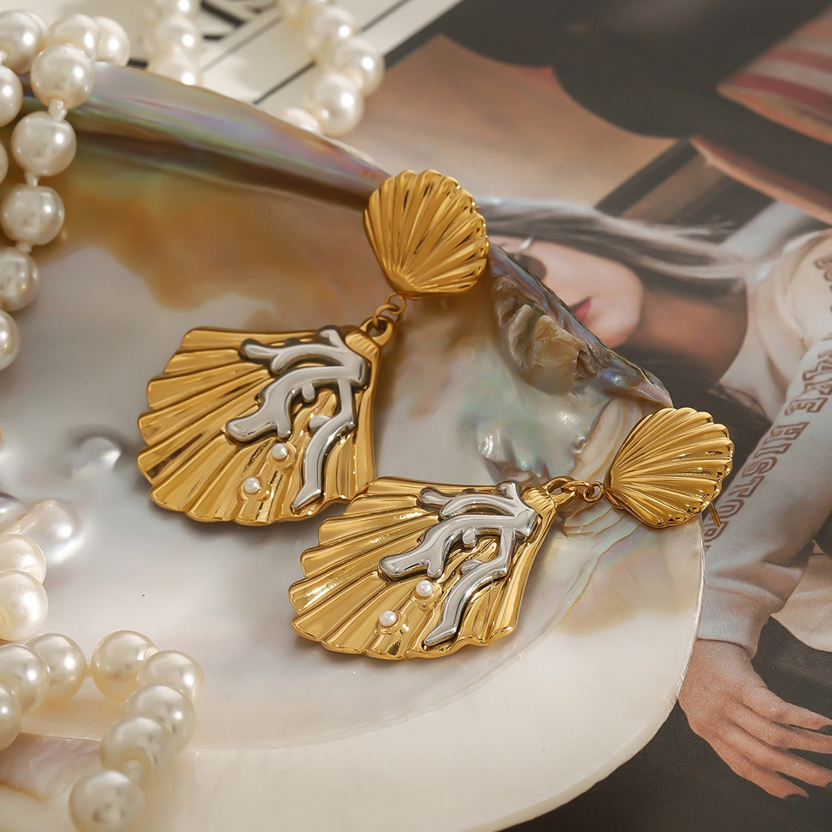18K gold shell inlaid pearl exquisite design unique earrings
