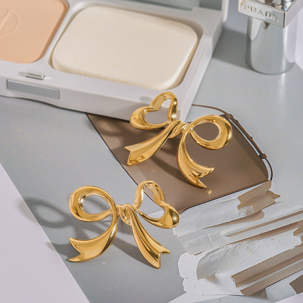 18k gold bow design exquisite and noble earrings