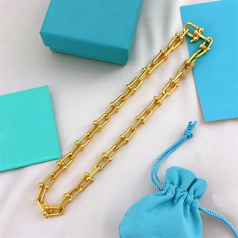 18K Gold T-House U-Shaped Horseshoe Chain Necklace