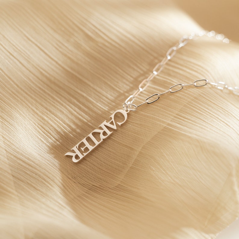 Personalized chain name necklace