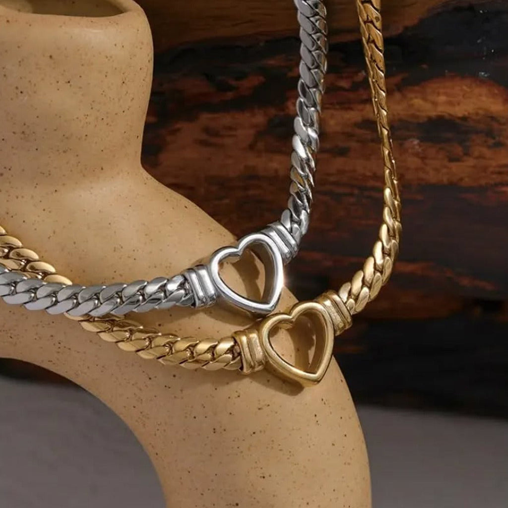 18K Gold Hollow Heart Design Trendy Personalized Necklace