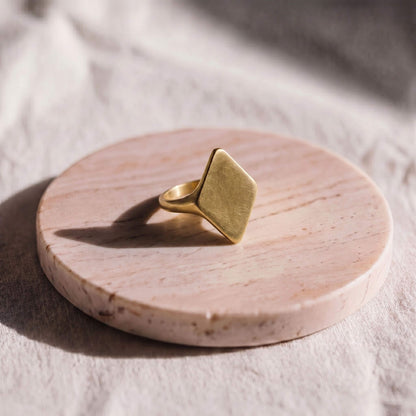 Double Triangle Pyramid Ring | Pia