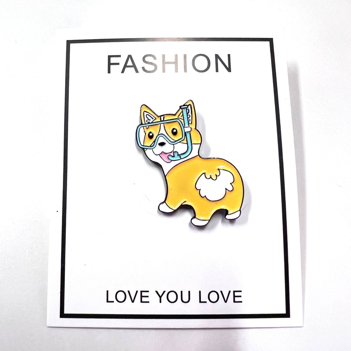 Fun Corgi Enamel Pin with Diving Goggles – Perfect for Bags & Hats