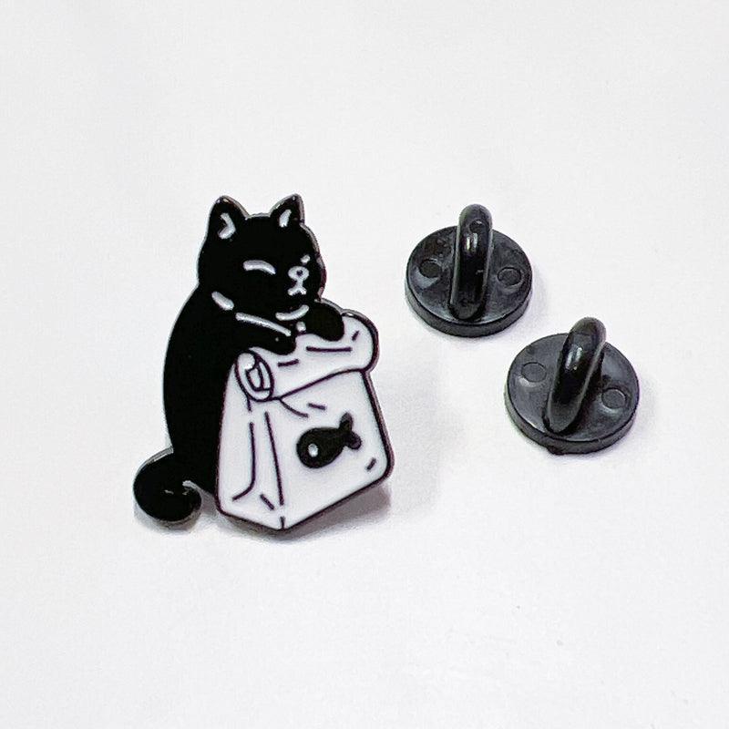Mini Black Cat Enamel Pin – Durable, Giftable Fashion Accessory